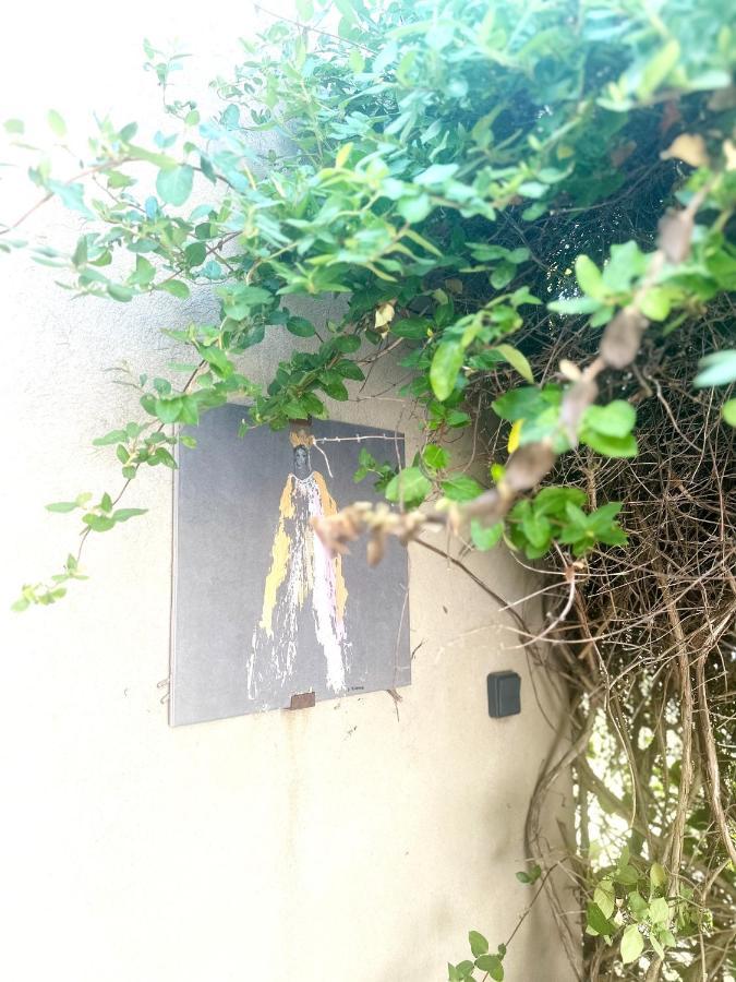 Les Madones Lägenhet Nîmes Exteriör bild